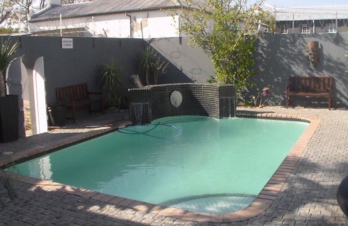 Beaufort West House | The 3 Chimneys Guest House