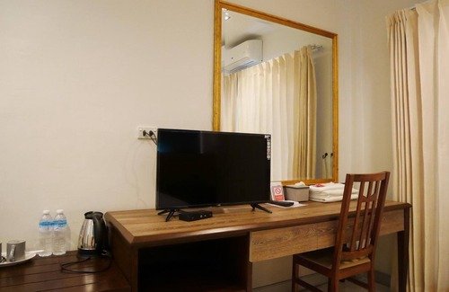 Bang Phlat Hotel | The 92 residence