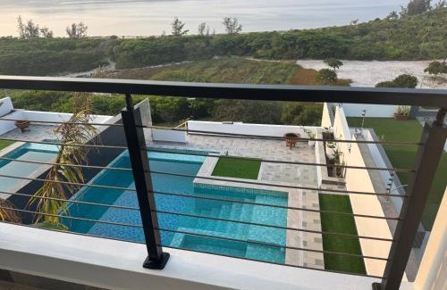 Praia do Bilene Villa | The Acaiah
