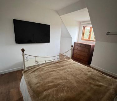 Southampton Apartment | The Acorn Hideaway