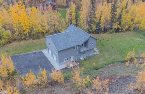 Badger Apartment | The Alaska Brown Hills Retreat 3 ADA Adapting