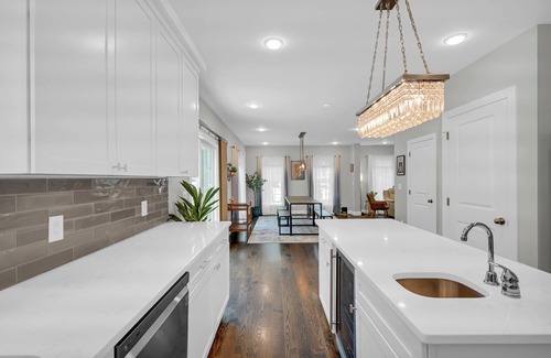Rye Brook House | The All Seasons Oasis! Entire home. Pool is Open Thru Sept!