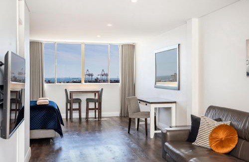 Fremantle Apartment | The Allegra - 180 degree ocean and city views