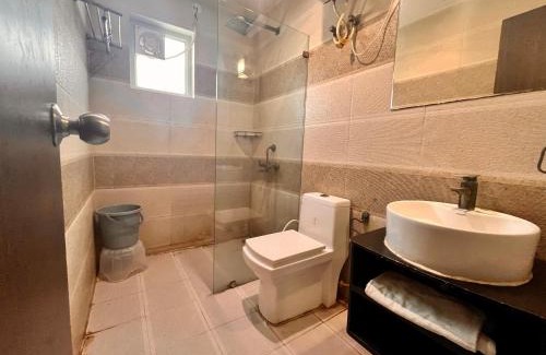 Ramanuj Ganj Hotel | The Amber Signature Vrindavan # A Contemporary Luxury Hotel With #Lift# Parking# Ac Rooms# & Elegant interior # Near Prem Mandir