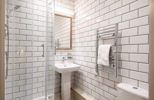 Ambleside Hotel | The Ambleside Inn - The Inn Collection Group