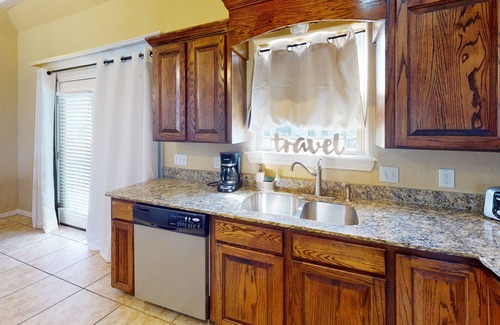Ardmore House | THE AMERICAN DREAM “Where to Stay When Away”