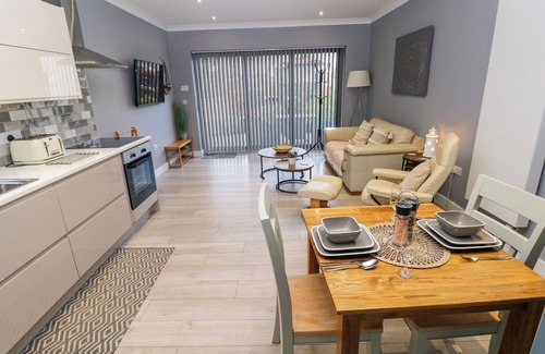 St. Florence Cottage | The Annexe @ Trintex