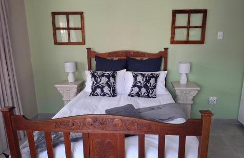 Bloemfontein Apartment | The Antique Green