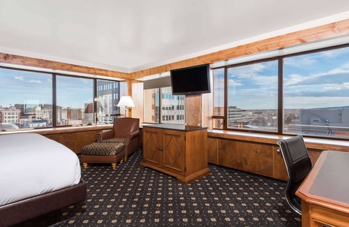 Downtown Colorado Springs Hotel | The Antlers, a Wyndham Hotel