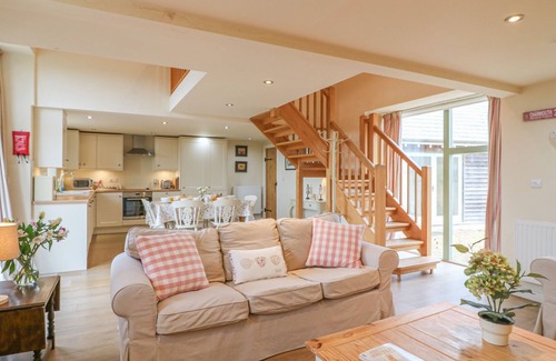 Axminster Cottage | The Apple Barn at Wyke Farm
