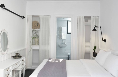 Oia Hotel | The Arches