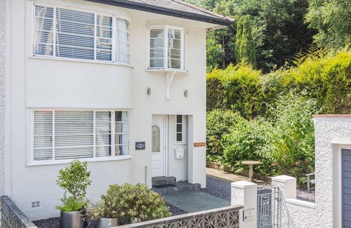 Bangor Cottage | The Art Deco House