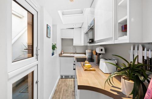 Kemptown Apartment | The Artist's Retreat