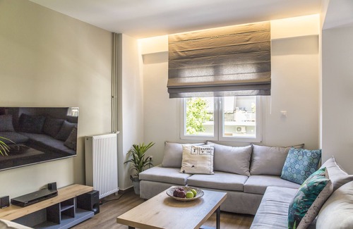 Koukaki Apartment | The Athens Insider