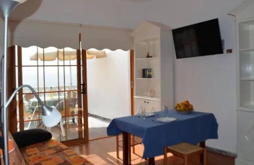 Alojera House | The Atlantic Beach with incredible sunsets over the horizon.