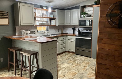 Chester Apartment | The Auburn Home - LPM
