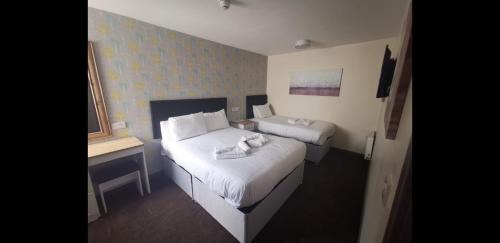 Birmingham Hotel | The Avenue Club and Lodge