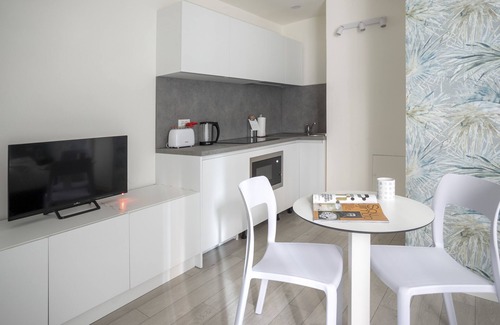 Magenta Apartment | The B Village Business