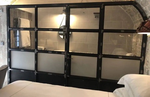 Gileston Apartment | The Bakery Room, Gileston Manor Coastal Retreat
