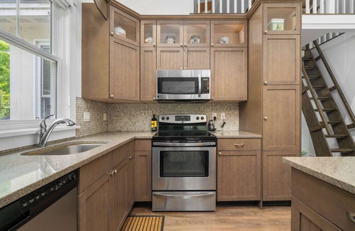 Cherry Valley House | The Balsam - 36 Farm View