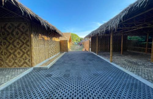 Ko Phaluai House | The Bamboo Cabin & Bar