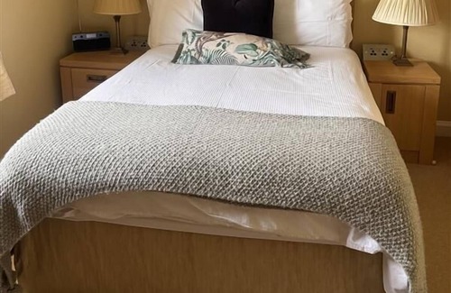 Moreton-in-Marsh Bed & Breakfast | The Bank