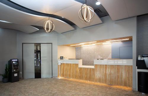 Northeast Virginia Beach Resort | The Barclay Towers Hotel and Resort