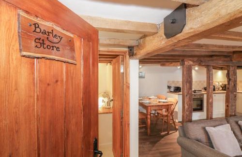 Strefford Apartment | The Barley Store