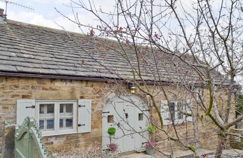 Barlow House | The Barn At Woodland View
