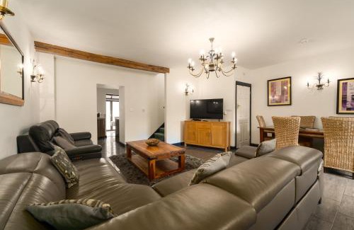 Aberystwyth House | The Barn
