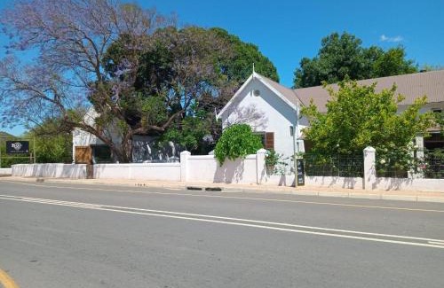 Montagu House | The Barn On 62 - Cottages