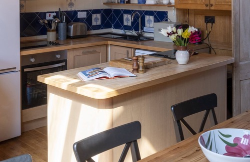 Dittisham Cottage | THE BARN, pet friendly, character holiday cottage in Dittisham