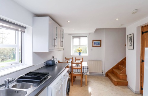 Ripley Cottage | THE BARN - POPLAR FARM, pet friendly, with a garden in Boroughbridge