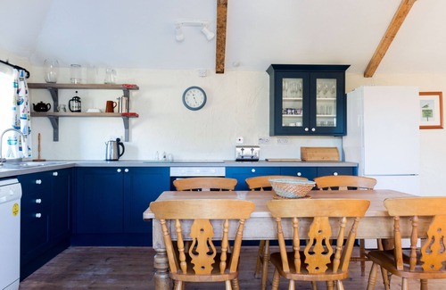 St Minver House | THE BARN, ST MINVER, pet friendly, with a garden in St Minver