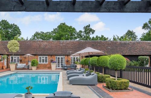 Guildford House | The Barn - Uk49371