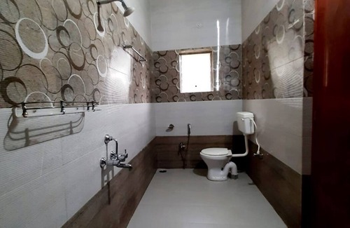 Bhubaneshwar Hotel | The Basic