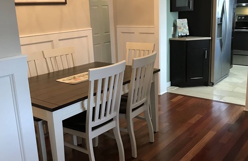 Elk Rapids House | The Bay Breeze. In Village of Elk Rapids. Walk to Festivals, Beach Park & Town