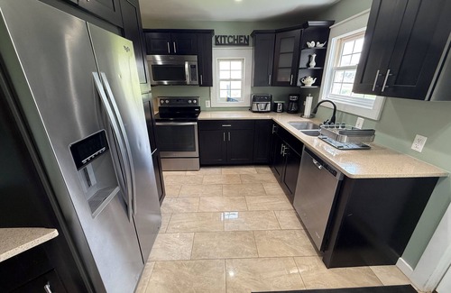 Elk Rapids House | The Bay Breeze. In Village of Elk Rapids. Walk to Festivals, Beach Park & Town