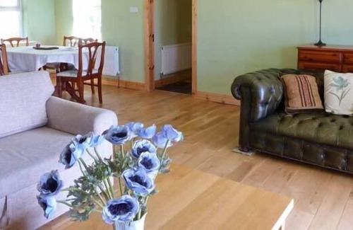 Ballycarnahan Cottage | THE BAY, pet friendly, with open fire in Caherdaniel, County Kerry