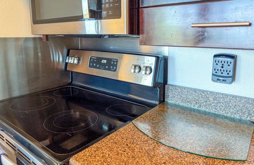 Trailer Estates Apartment | THE BEACH #107 Summer special 210 nite+fees Beachfront Full View