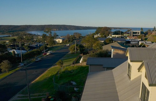 Eden Apartment | The Beach Retreat Eden - Pet Friendly accommodation in the centre of Eden