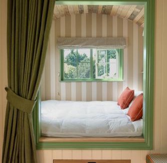 Langton Green Apartment | The Beacon