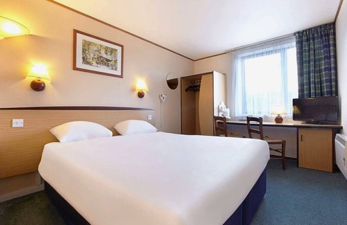 Pentwyn Hotel | The Beacon Hotel, Part of AG Collection