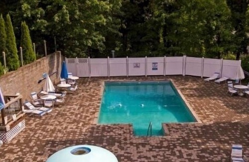 Chalet Village North House | The Bear And Trout 4 Bedroom Home by Redawning