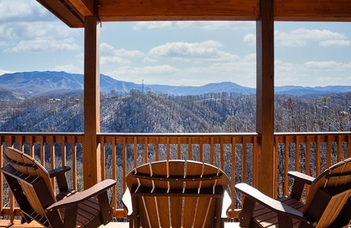 Chalet Village North House | The Bear And Trout 4 Bedroom Home by Redawning