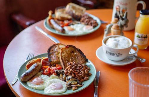 Colyton Bed & Breakfast | The Bear Bread Bakery B&B, Ensuite rooms above the Bakery, Colyton