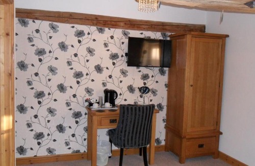 Rhayader Bed & Breakfast | The Bear