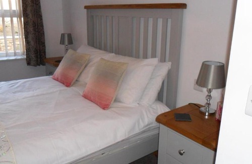 Rhayader Bed & Breakfast | The Bear