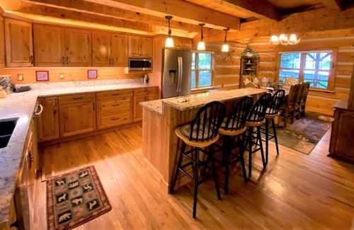 Tellico Village House | The "Bear" Necessities of Lake Life