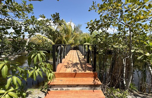 Chalong Villa | The Beatles Lagoon